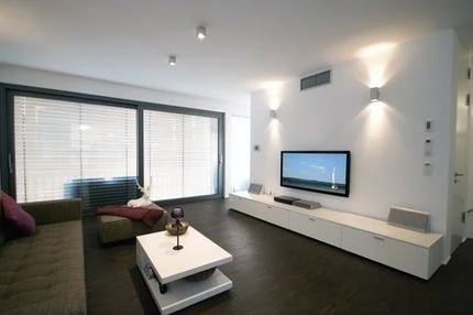 Mbajtëse muri për ekran PEERLESS-AV SF650P, e zezë
