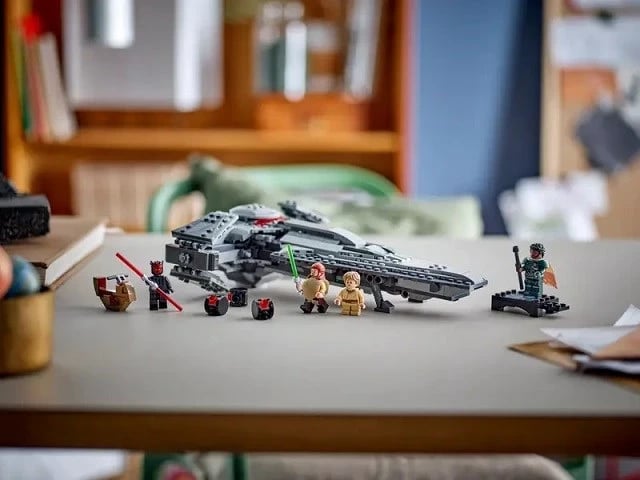 Set LEGO Star Wars 75383 Darth Maul's Sith Infiltrator, 640 pjesë