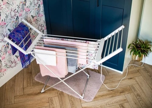 Rrafth tharje rrobash elektrik i palosshëm, Adler, AD 7821, 220W, 18 elemente ngrohëse, 148x52.5x90 cm, IP22, argjendtë/bardhë