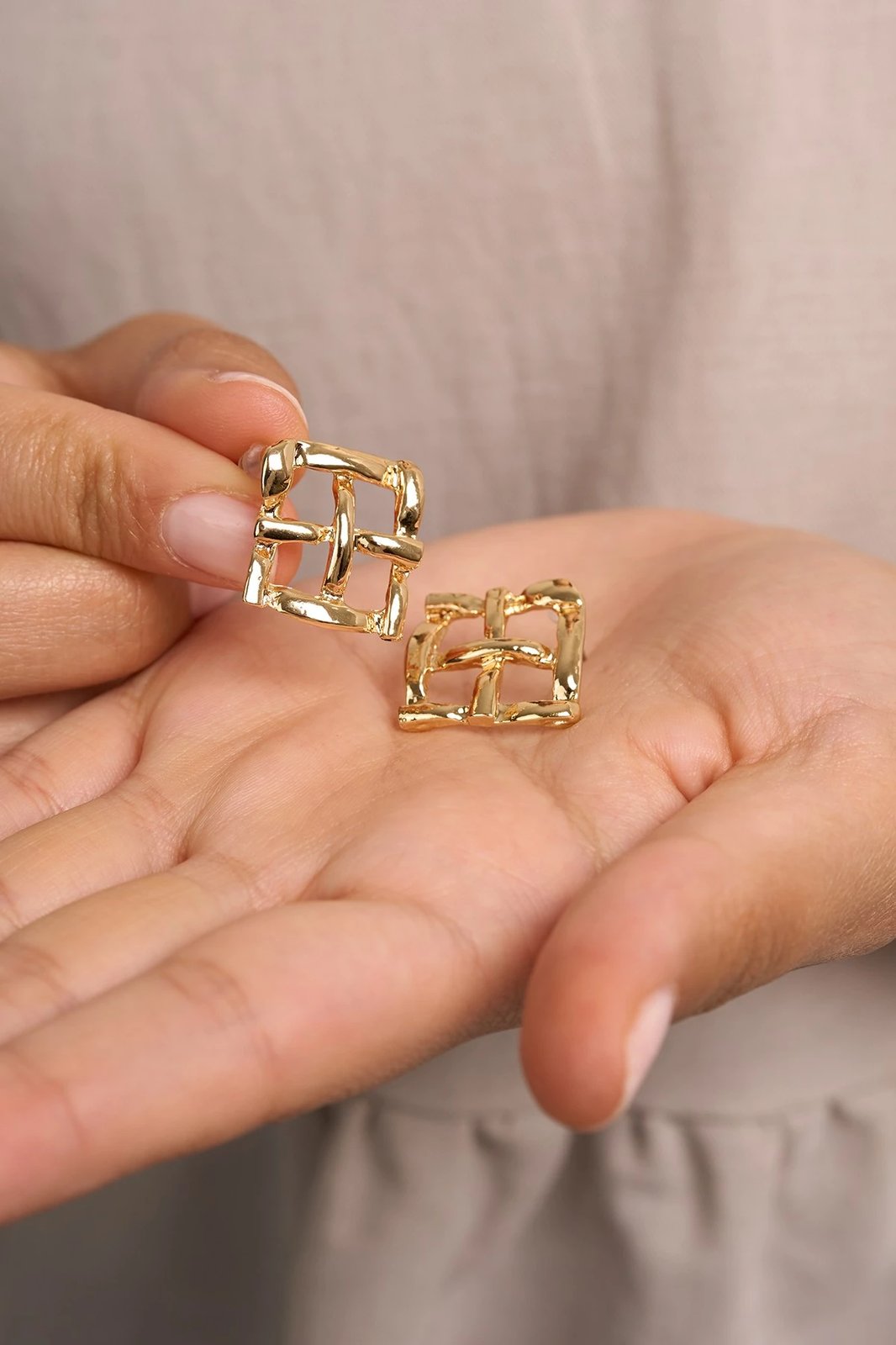 Vathë metalik Elika, ngjyrë ari, ELKGC68339