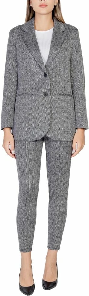 Blazer femra ICHI, e zezë