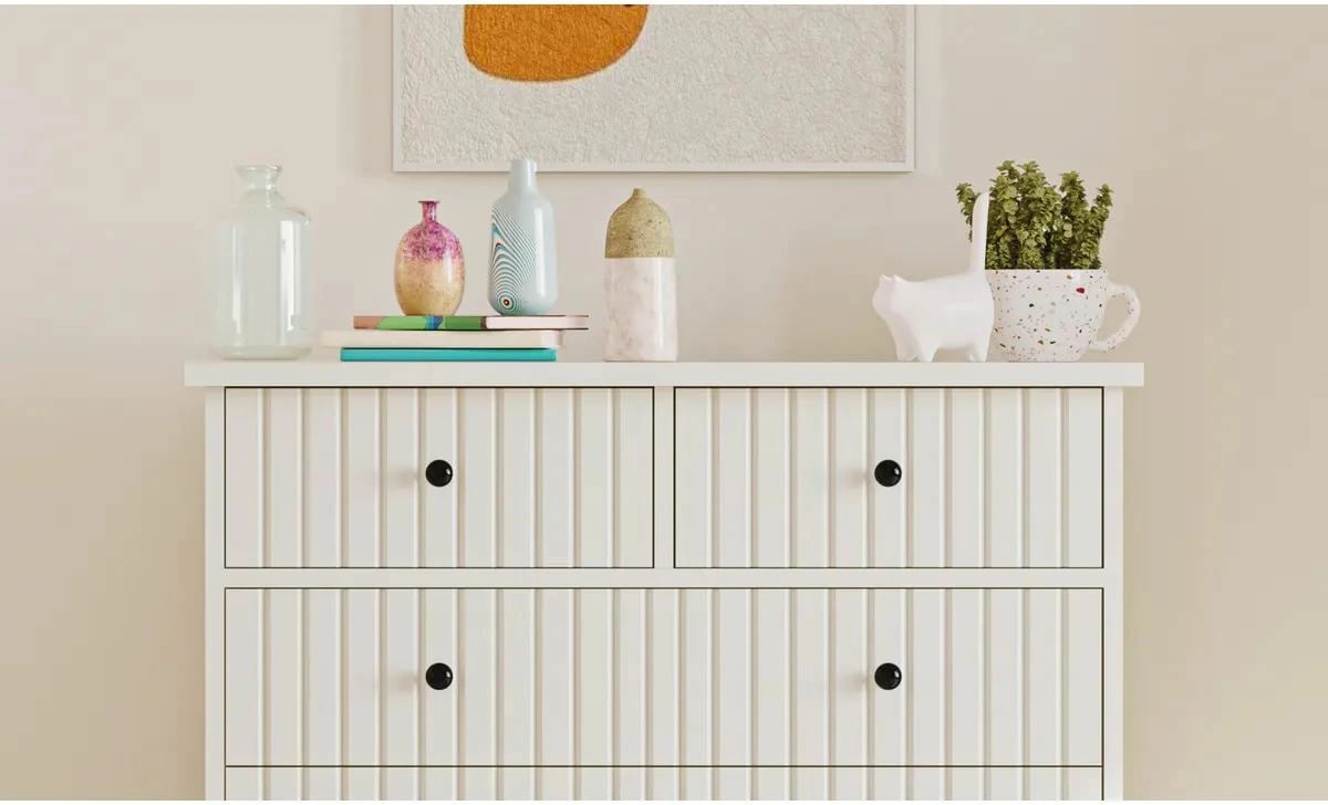 Komodë Skye Decor, ngjyrë e bardhë mat, RB-185-09