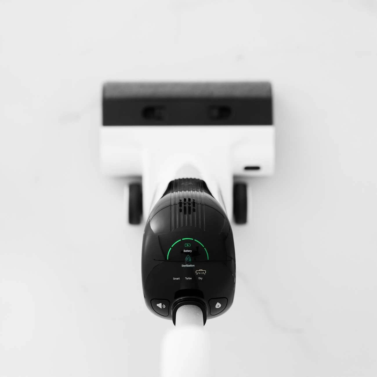 Fshesë elektrike vertikale UWANT D100 me larje, 17000Pa, 18000mAh, e bardhë me stacion karikimi/pastrimi Fshesë elektrike vertikale UWANT D100 me larje, 17000Pa, 18000mAh, e bardhë me stacion karikimi/pastrimi
