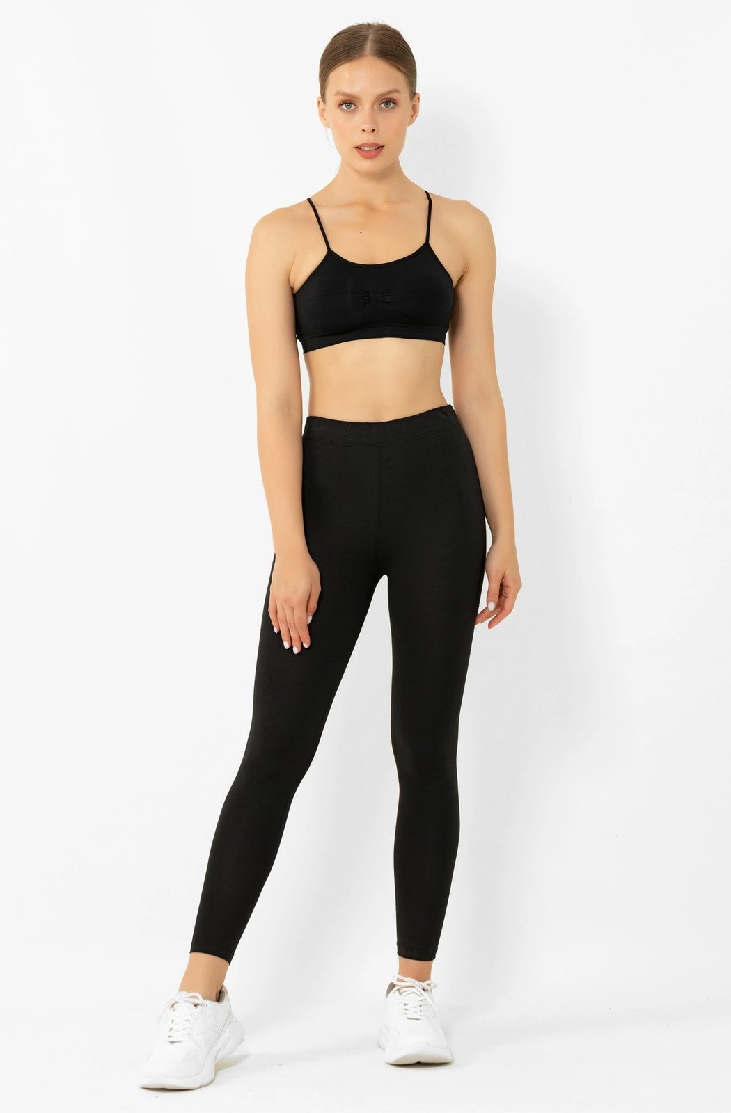 Tuta të zeza Jumeon, 001-000140