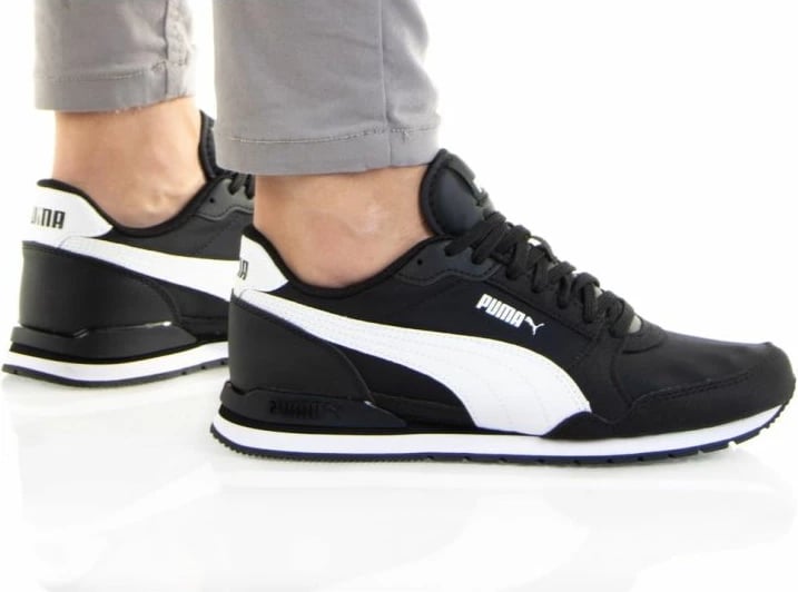 Atlete për fëmijë Puma, të zeza