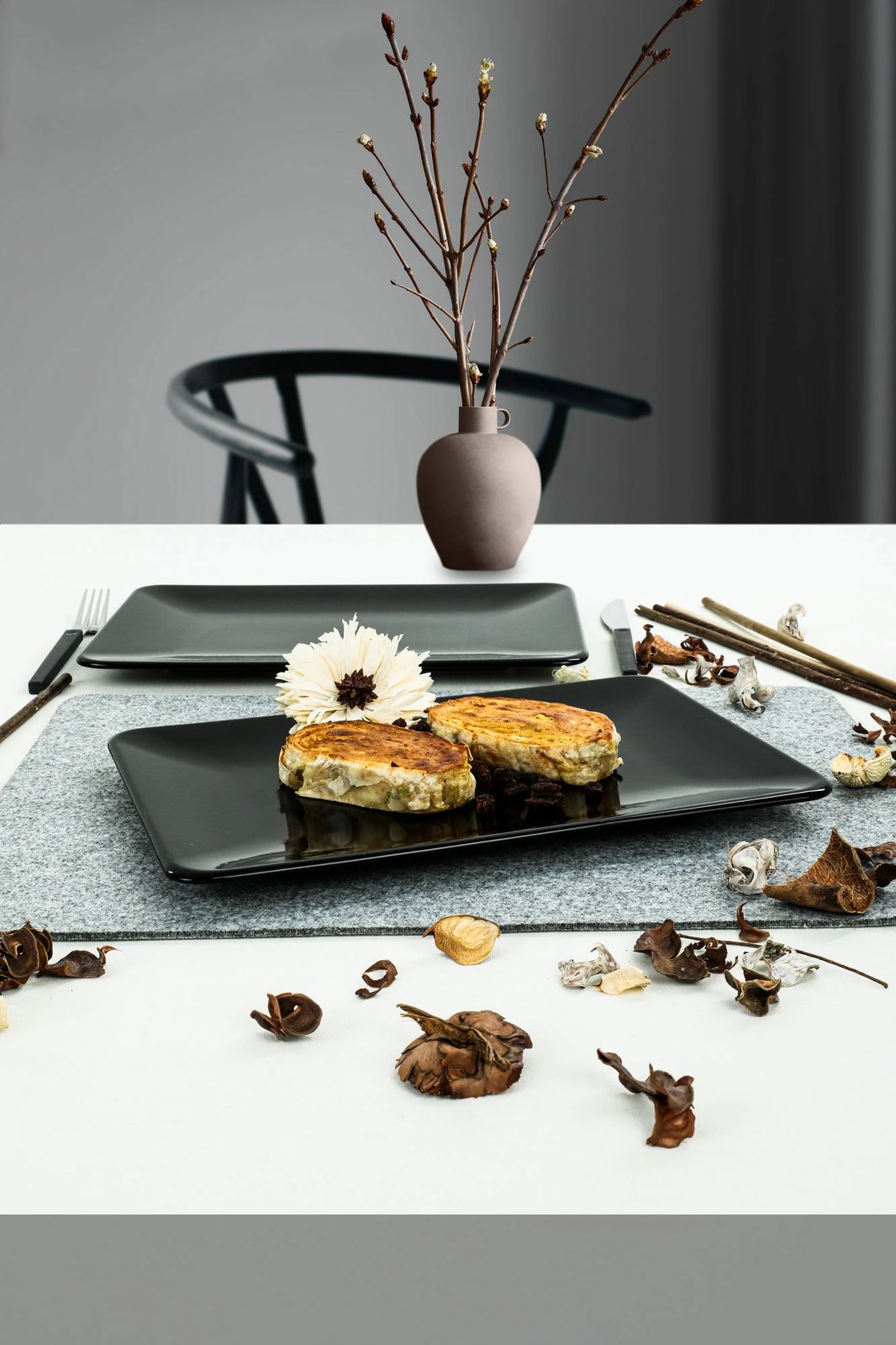 Set pjatash servirëse (2 copë), ngjyrë e zezë, Hermia Concept, ST032202F650A000000MAKRS00