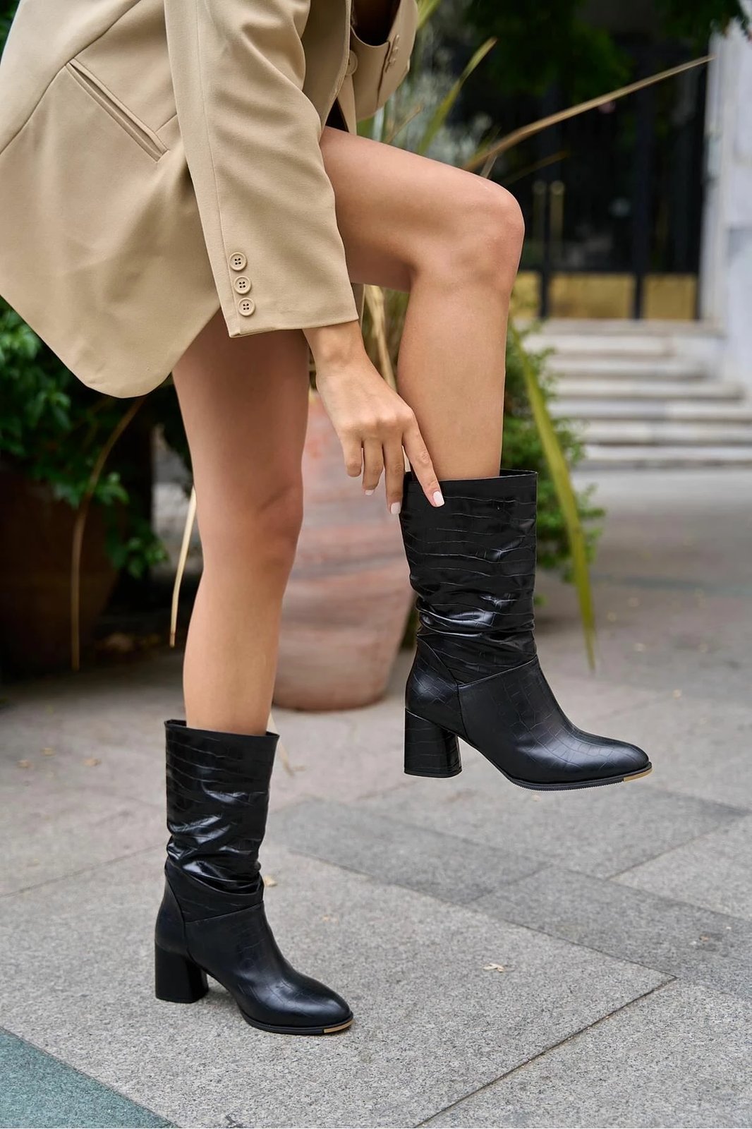 Çizme për femra Jumeon, MK1350123KR20-001, të zeza