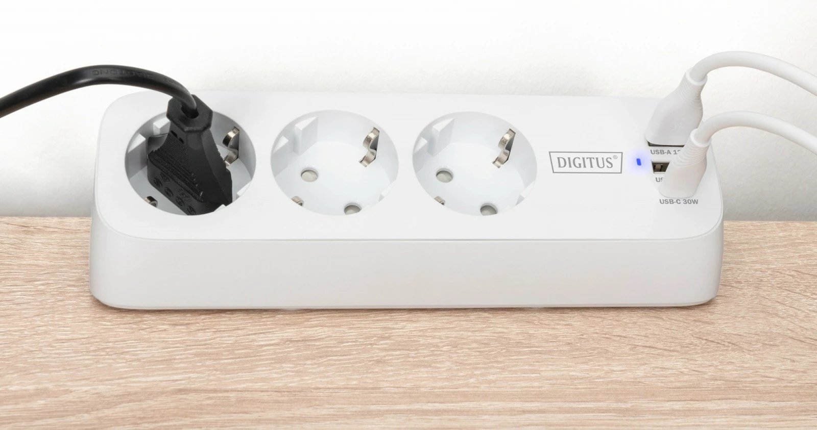 Zgjatues tavoline, Digitus DA-70626, 3 prize Schuko + 2x USB-A 12W + USB-C 30W, kapëse për tavolinë, kabllo 1.5m, e bardhë