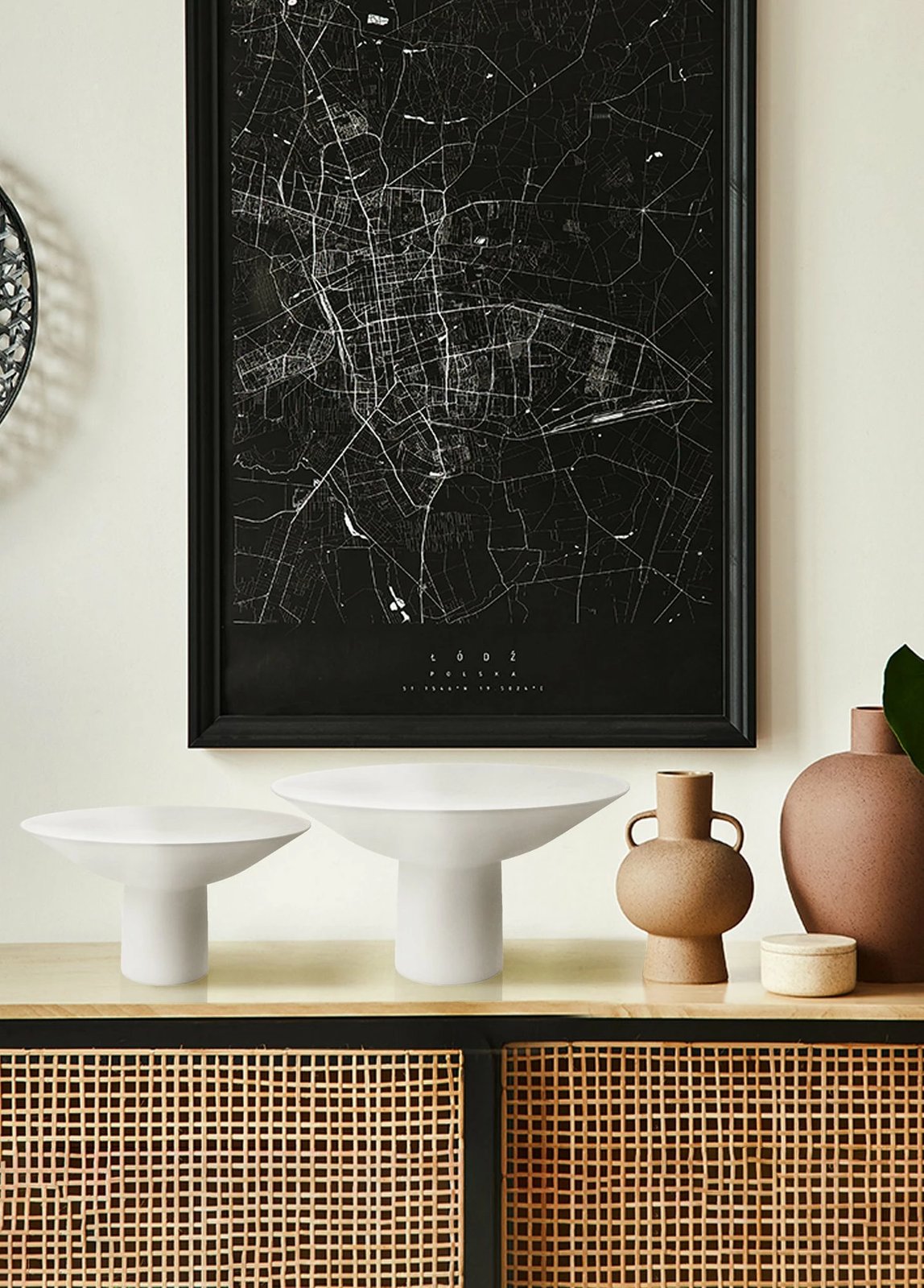 Vazo dekorative qeramike, e bardhë, DKR0472, 36x36x26cm