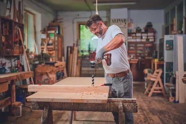 Shpuese/vidafiksues Einhell TP-CD 18/60 Li BL Solo, brushless, 18V, 2 shpejtësi, pa bateri, e zezë/e kuqe