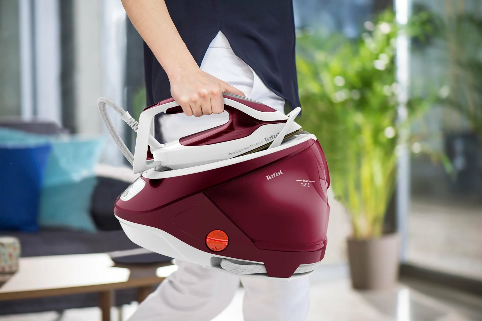 Hekur me stacion avulli, Tefal, GV9220E0, 2600W, 7.5 bar, depozitë 1.8 L, bardhë/kuqe