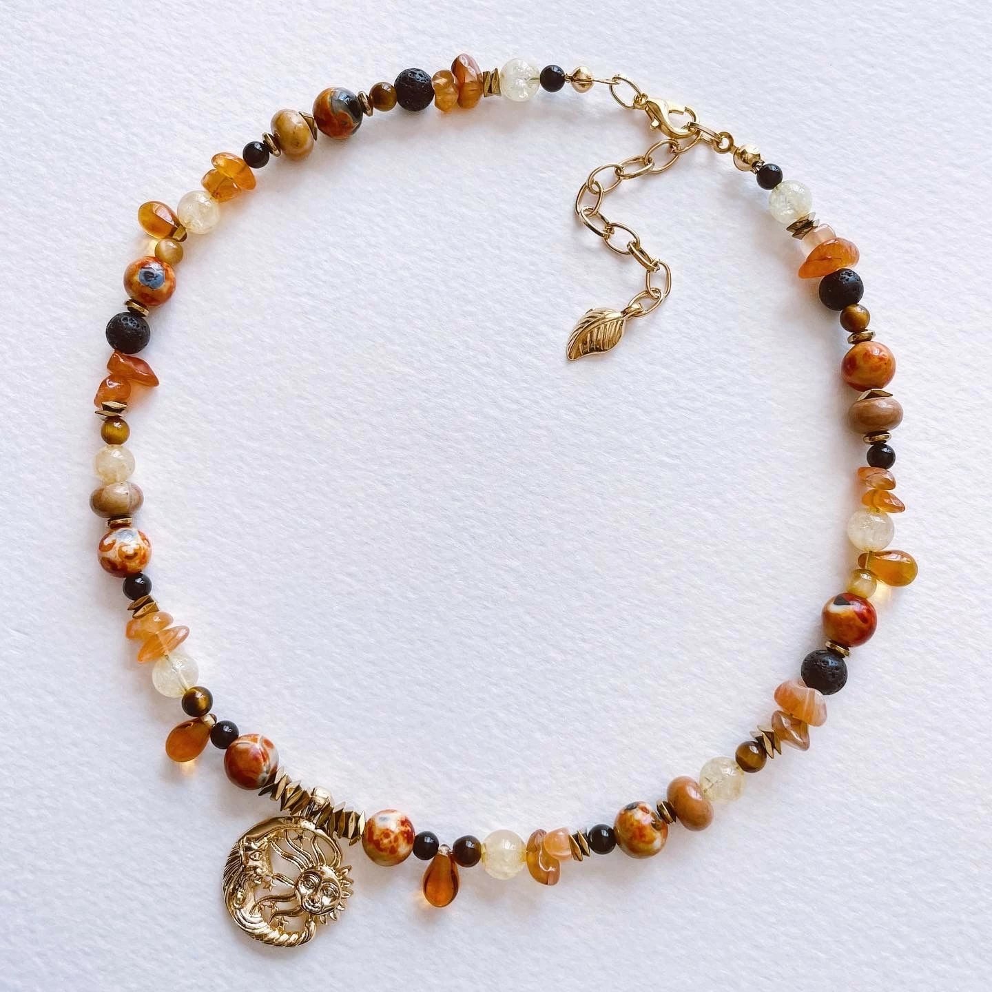 Qafore Jumeon, Wild Sunset v2, shumëngjyrëshe, gurë natyralë, punim dore