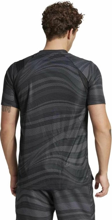 Maicë sportive për meshkuj adidas, e zezë