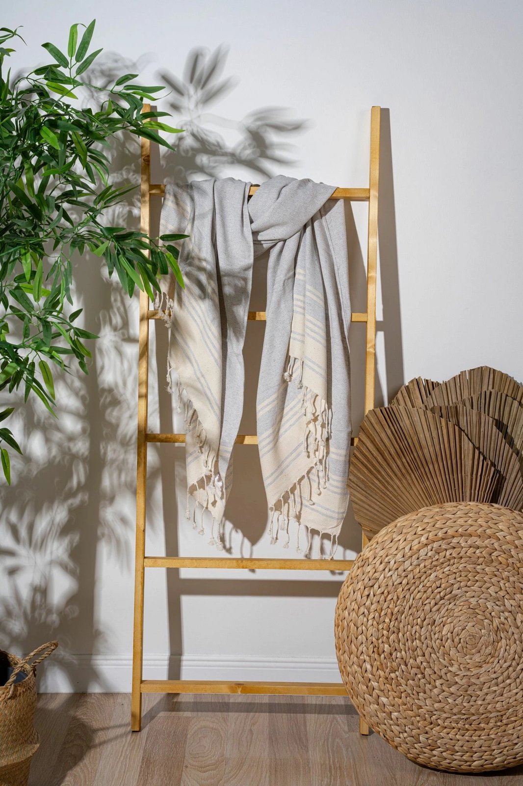 Peshqir plazhi Fouta, ngjyrë gri, Mijölnir, New Diamond, 90x170cm