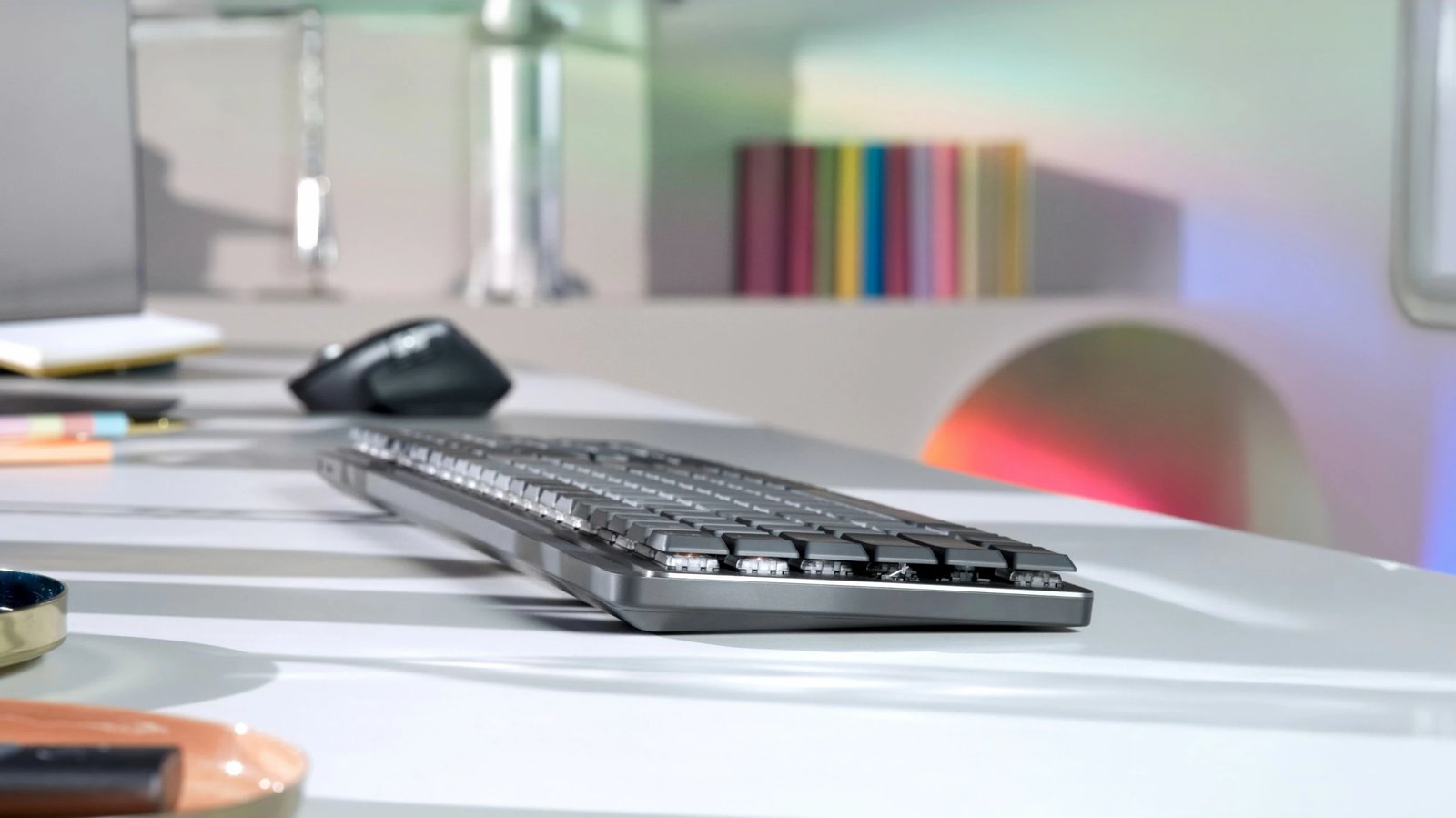 Tastierë mekanike wireless Logitech MX Mechanical, me ndriçim
