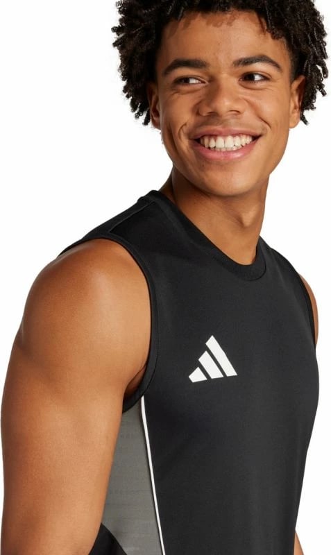 Maicë për meshkuj adidas, e zezë