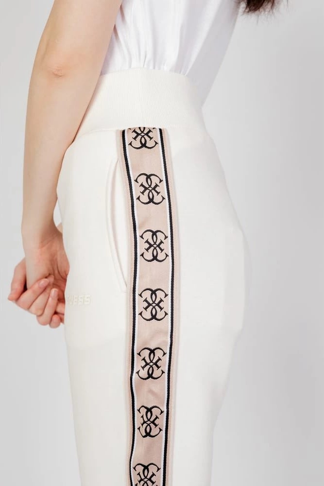 Pantallona sportive Guess Active për femra, krem