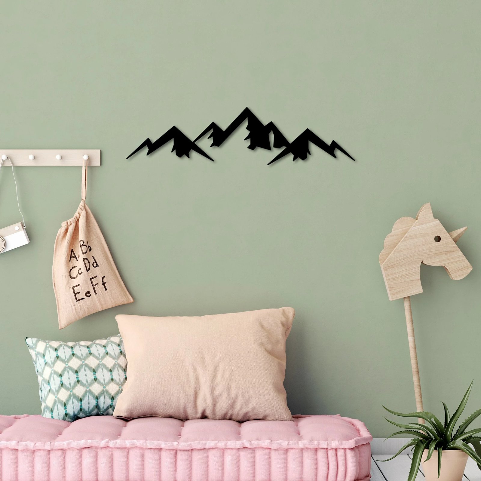 Aksesor dekorativ metalik për mur, Wallity, mal, 54x14cm