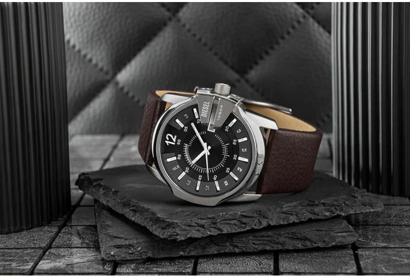 Orë dore për meshkuj DIESEL, kafe