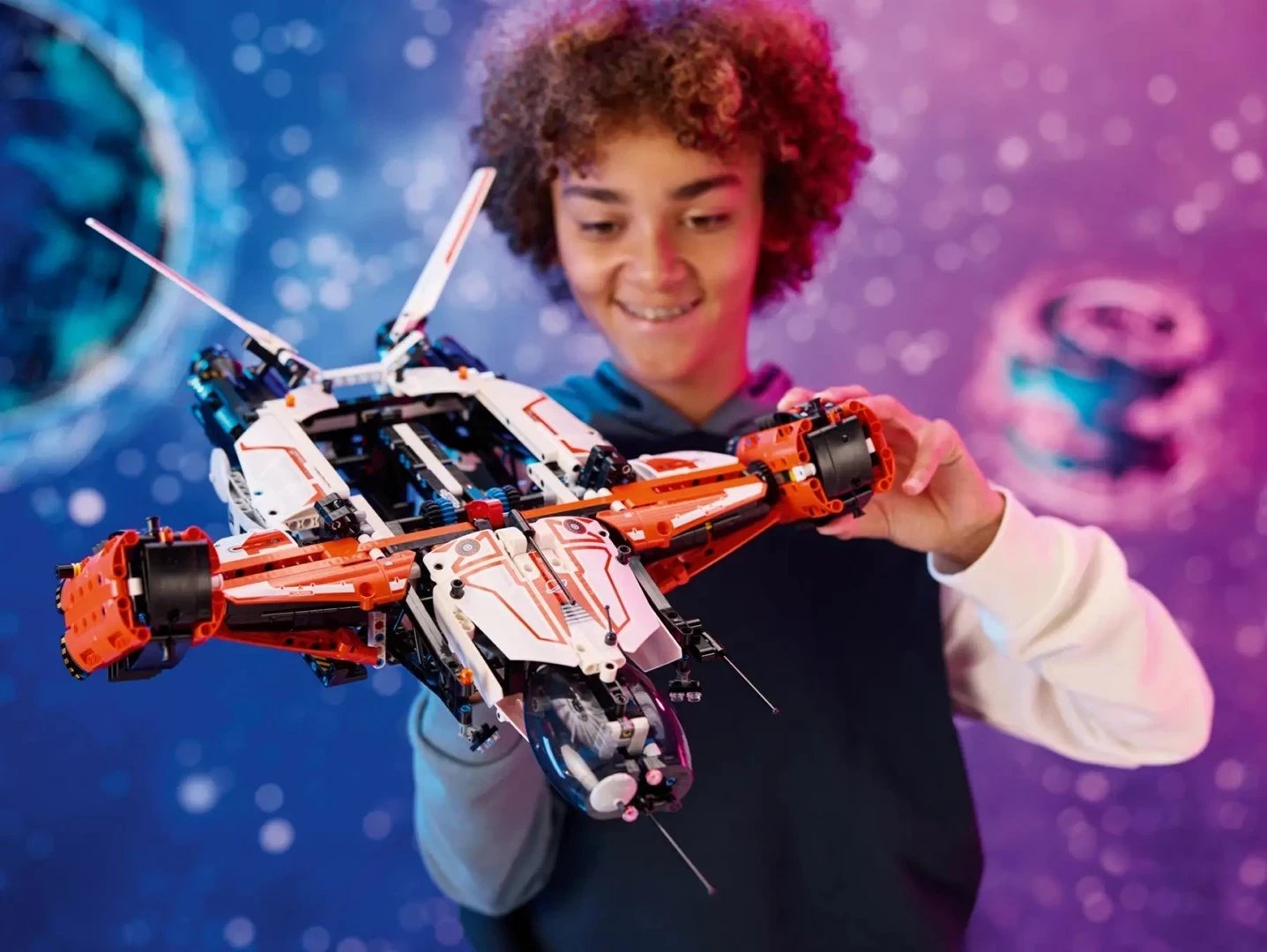 Set LEGO Technic 42181 VTOL Heavy Cargo Spaceship, për fëmijë 10+ vjeç, Bardhë dhe Portokalli