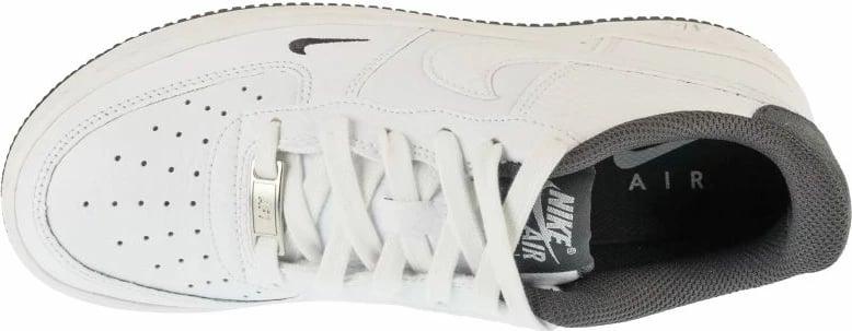 Atlete për fëmijë Nike, të bardha