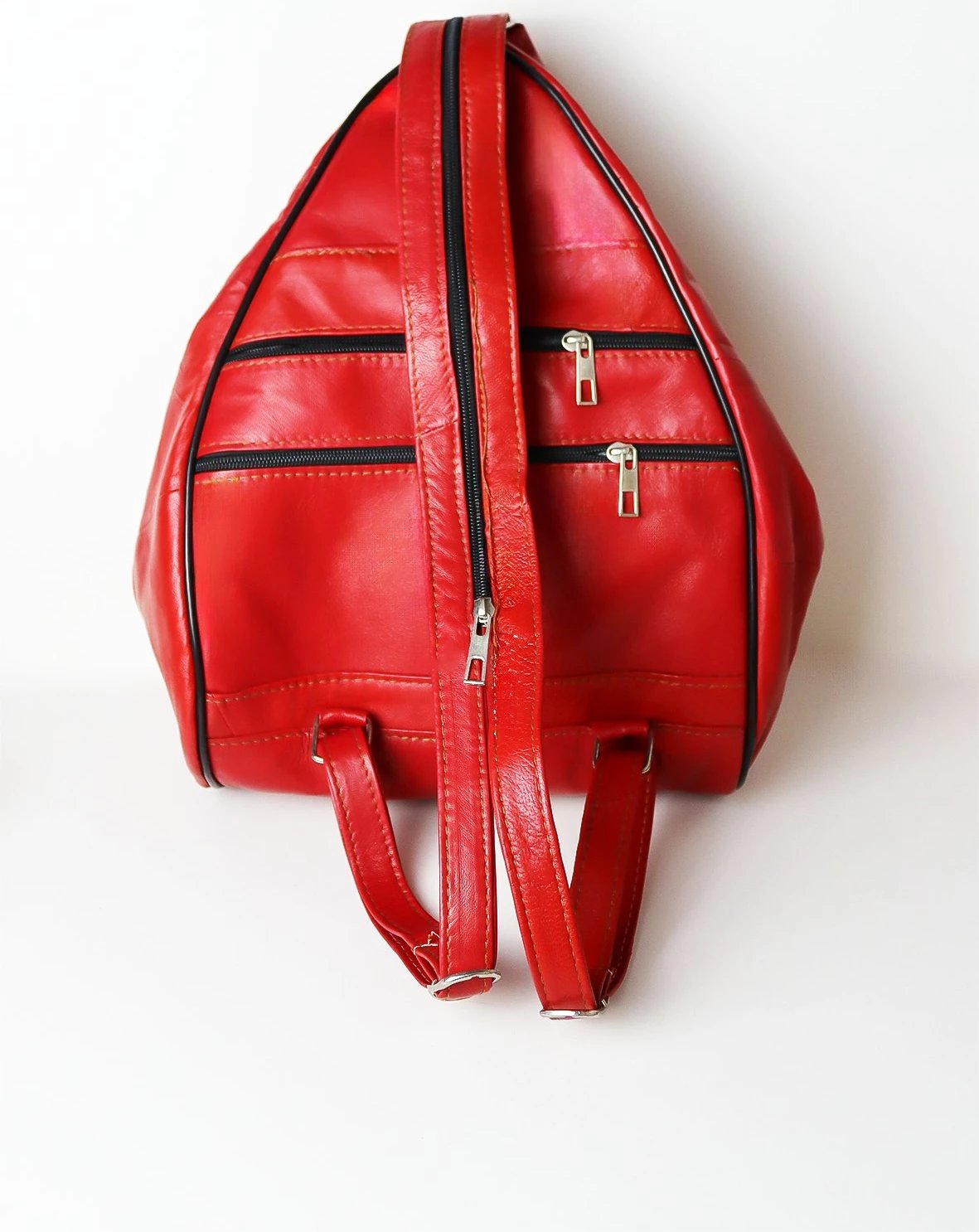 Çantë shpine prej lëkure, e kuqe, Zoozie Bags, HDBSVOCF1001