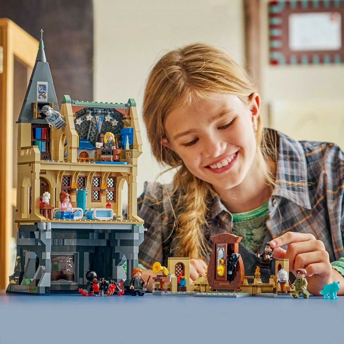 Set ndërtime LEGO Harry Potter 76463 Hogwarts Castle: Hospital Wing 907 pjesë 9+ plastik set i madh