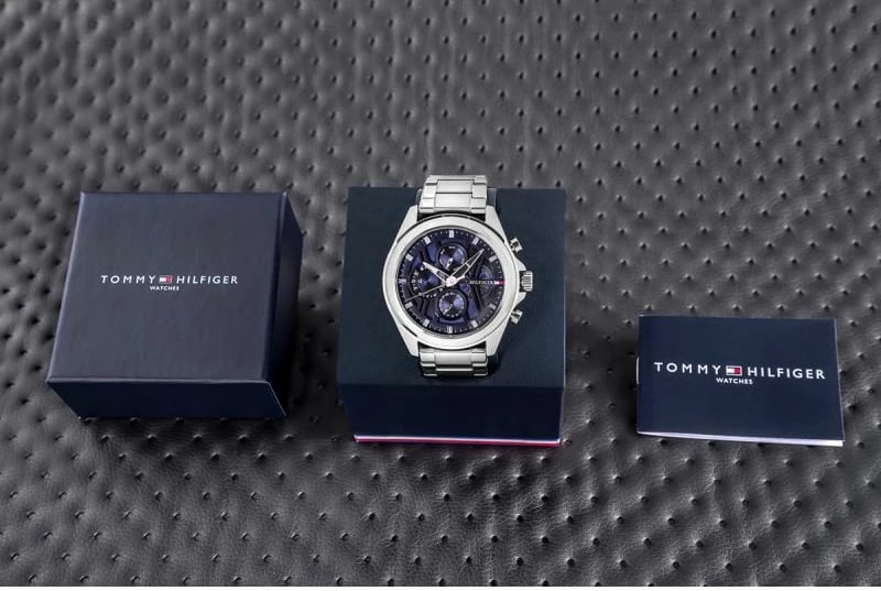 Orë dore për meshkuj Tommy Hilfiger, argjendtë