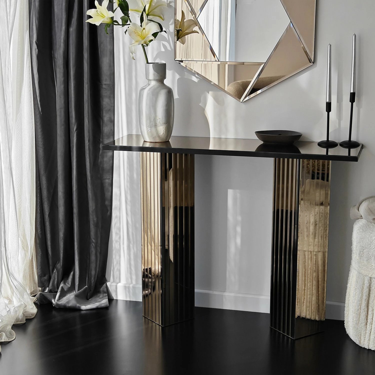 Komodë bronzi Hanah Home, 2 sirtarë