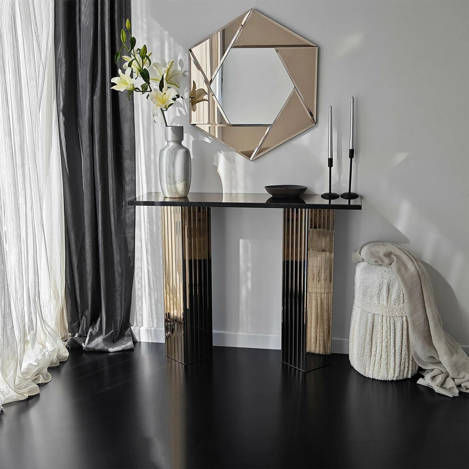 Komodë bronzi Hanah Home, 2 sirtarë