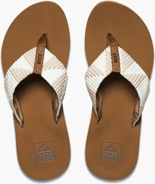 Papuqe femra Reef, bezhë