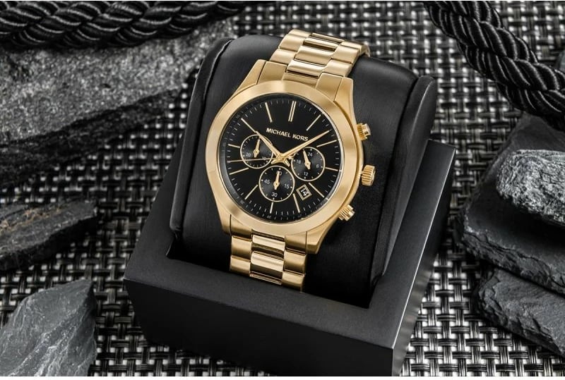 Orë dore me portofol Michael Kors për meshkuj, e artë