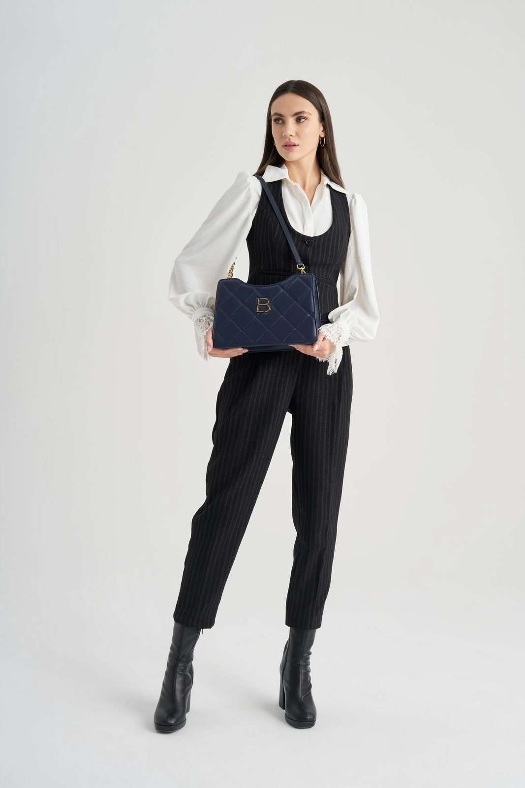 Çantë shpatull për femra, ngjyrë kaltër e errët, Lucky Bees, 410