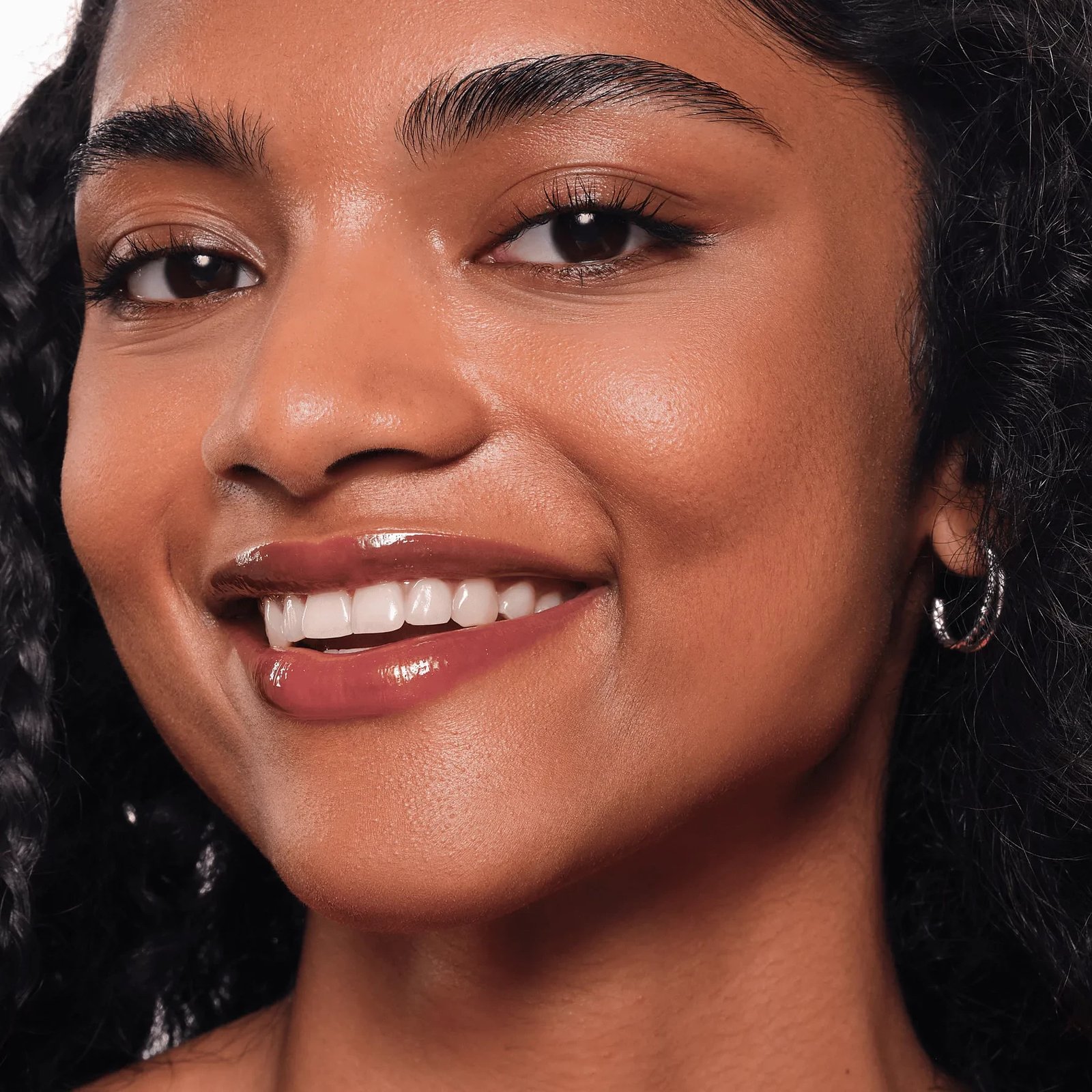 Essence Choco Bomb Shiny Lipgloss - 01 Chocoholic