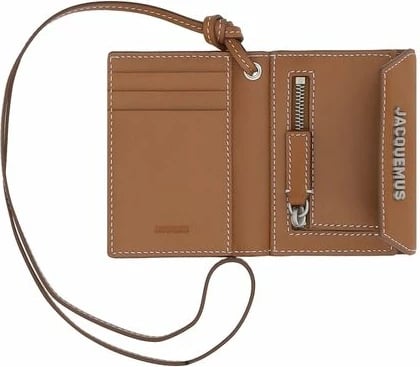 Kuletë Jacquemus, kafe