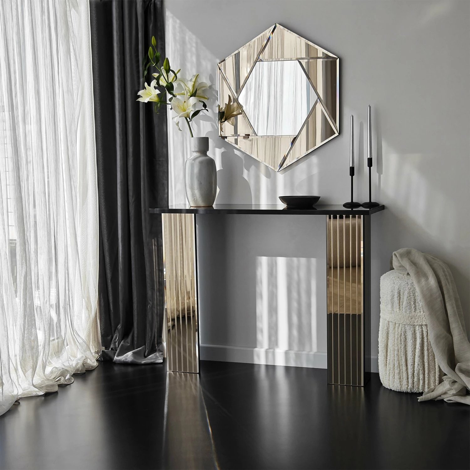 Komodë Hanah Home, 3 sirtarë, ngjyrë bronzi