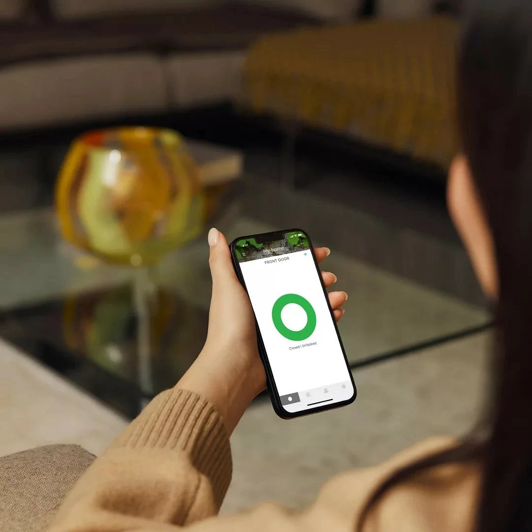 Ura Wi-Fi Yale Home Linus ConnectX, për kyçje smart, Bluetooth 5.0, E bardhë Ura Wi-Fi Yale Home Linus ConnectX, për kyçje smart, Bluetooth 5.0, E bardhë