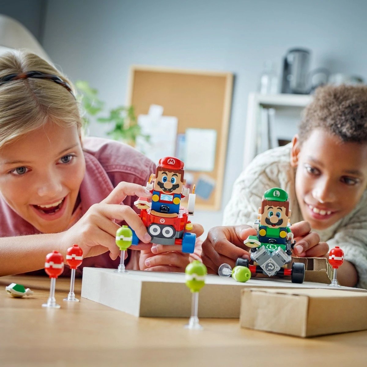 Set LEGO Super Mario 72034 Baby Mario vs Baby Luigi, 321 pjesë
