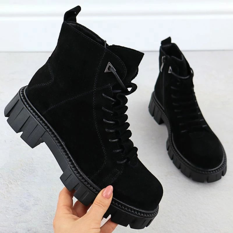 Çizme të shkurtra femrash D&A S.Barski JC52-884, të zeza