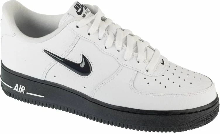 Atlete Nike për meshkuj, të bardha