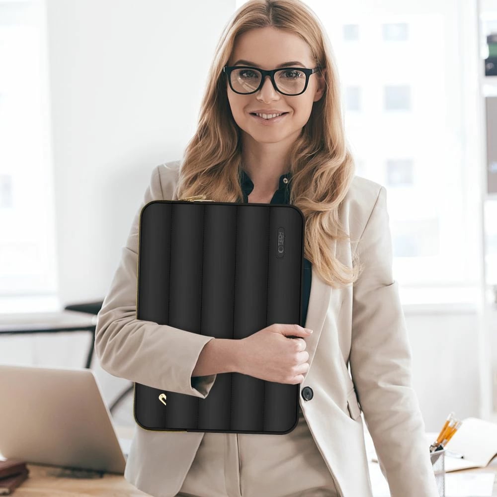 Kasë laptopi Tech-Protect Puffy 15-16", set me çantë për aksesorë, e zezë