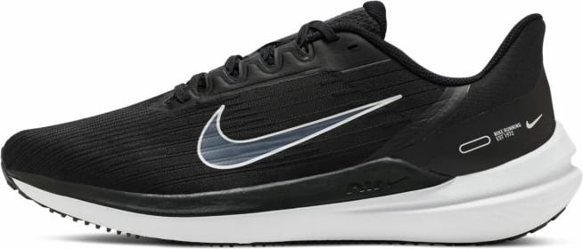 Atlete Nike për femra, të zeza