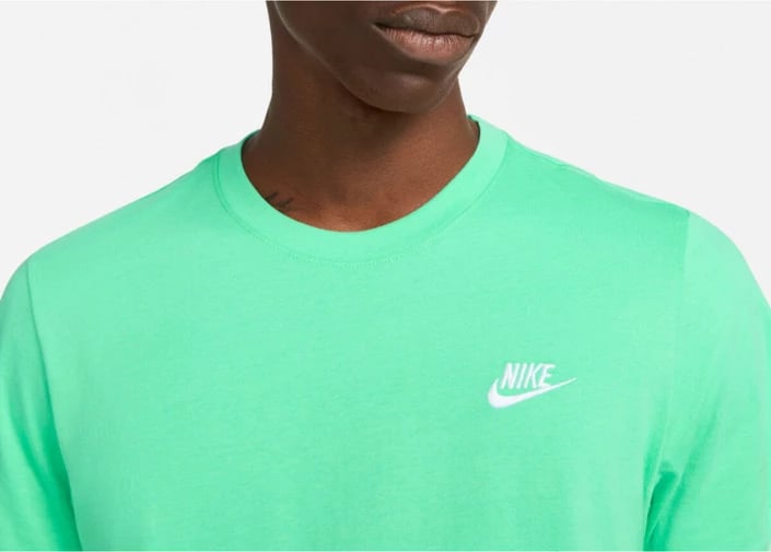 Maicë Nike për meshkuj