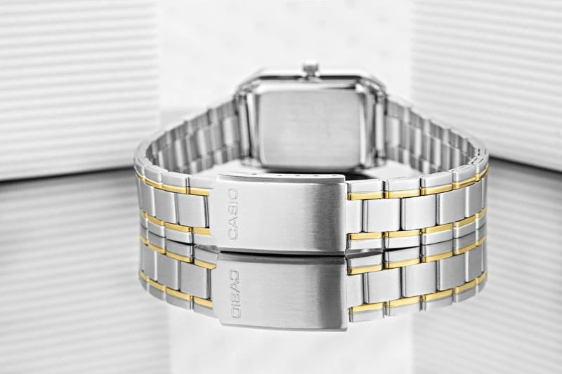 Orë dore për femra Casio, dyngjyrëshe