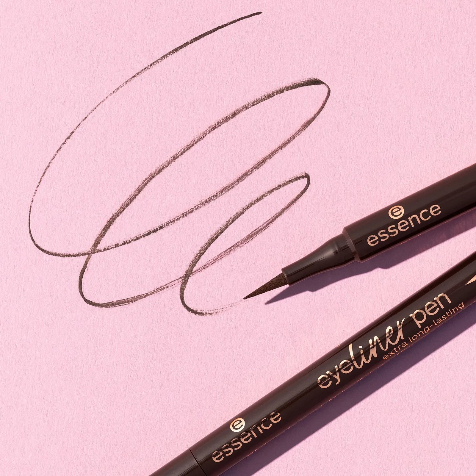 Essence Eyeliner-Pen Extra Long-lasting