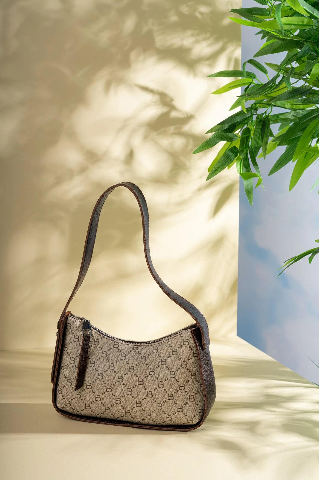 Çantë krahu Lucky Bees, krem, kafe