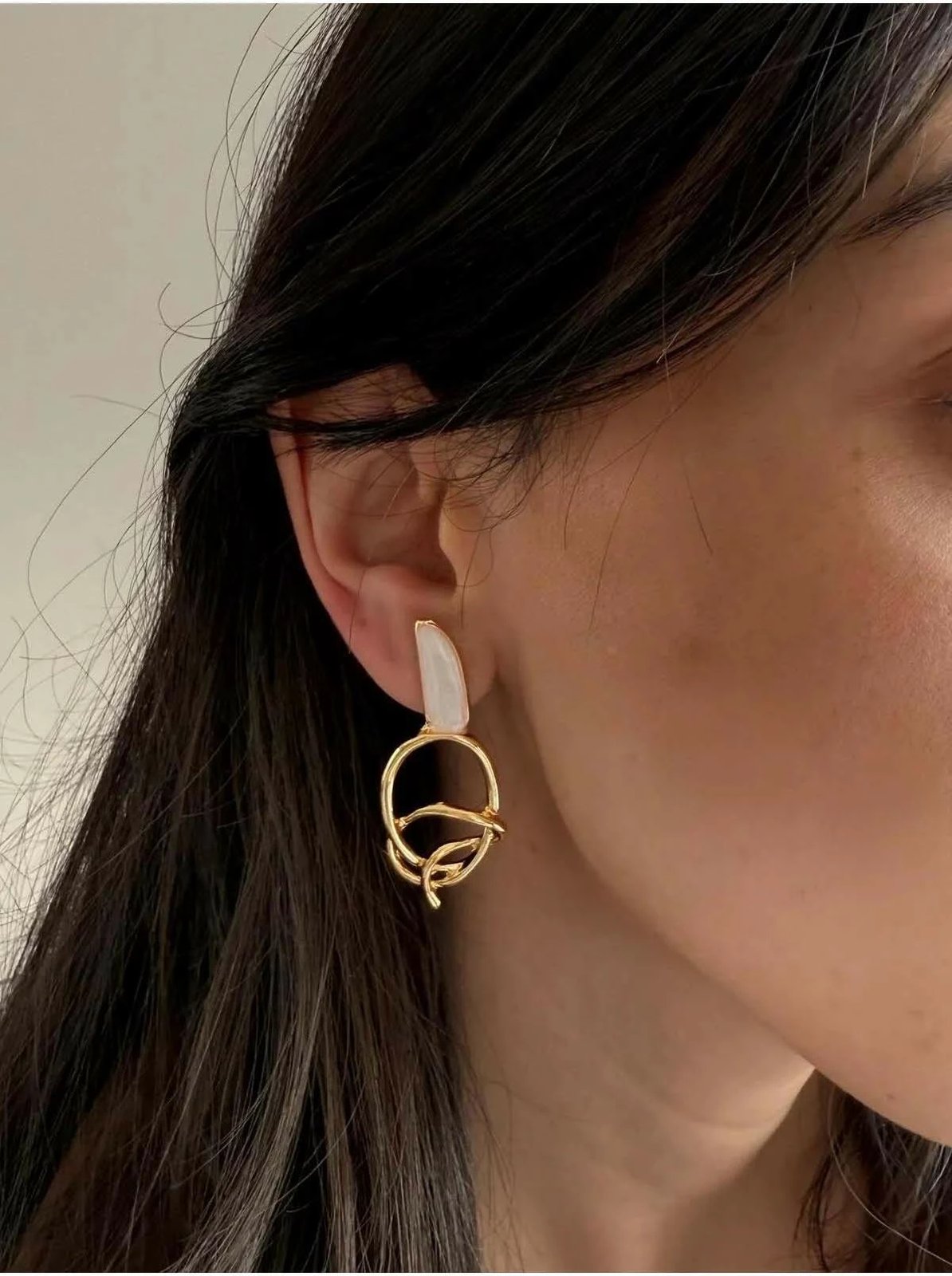 Vathë Jumeon, ngjyrë ari, Gld-Yslbyzkup