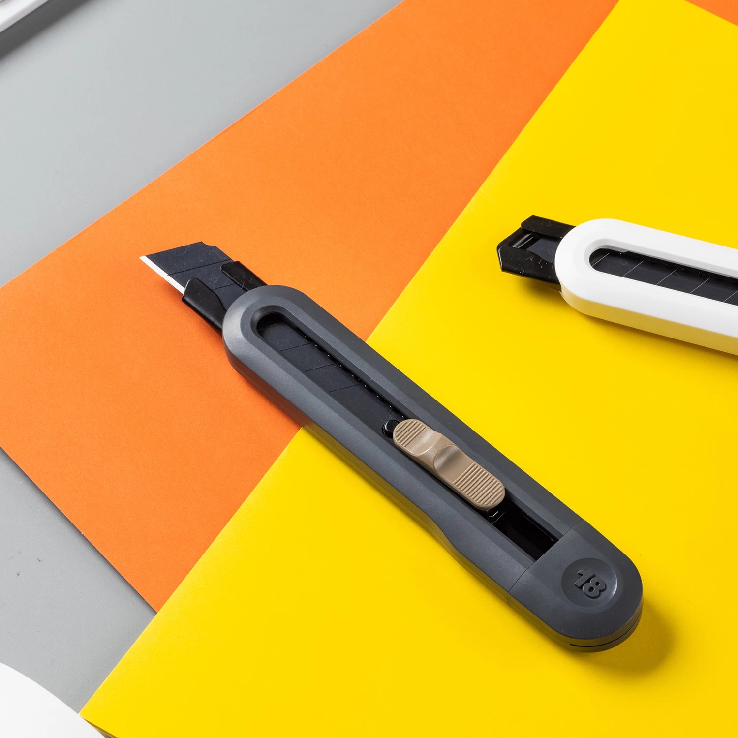 DELI SKALLPER 18MM NS062 1/12