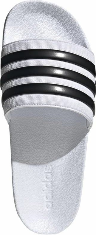 Papuqe adidas, të bardha