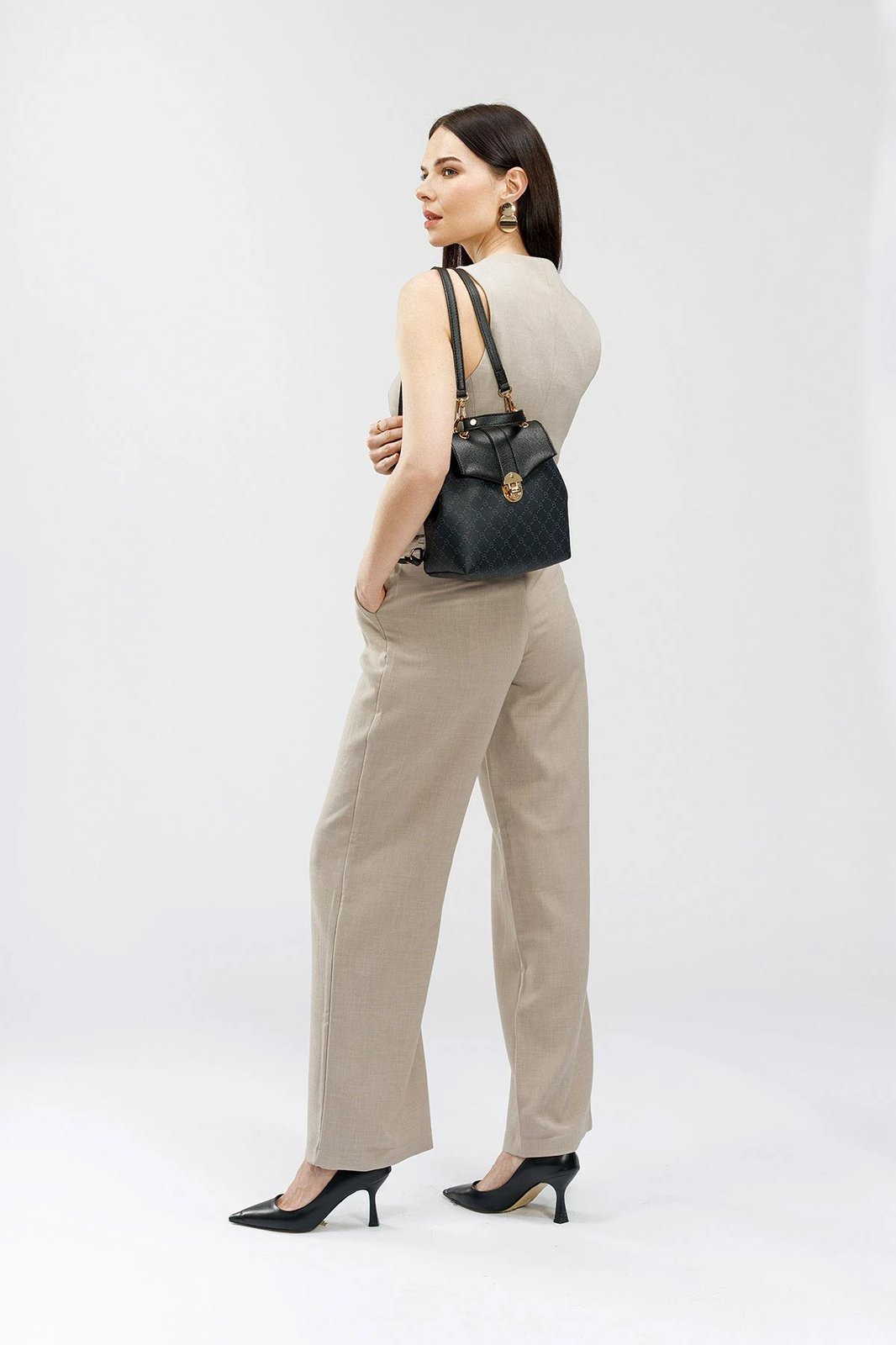 Çantë shpine Lucky Bees, 1214 v2, e zezë